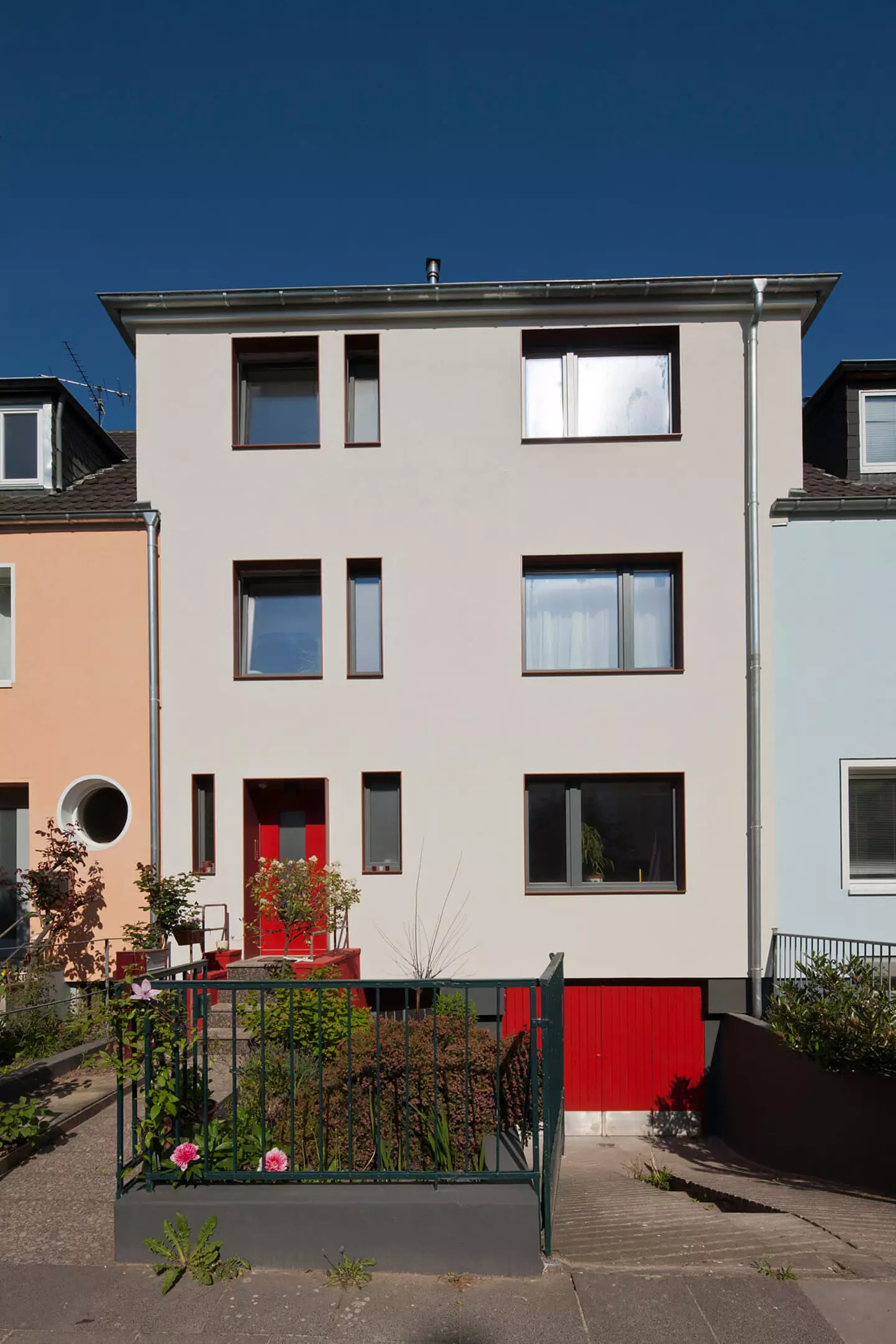 Thermische Sanierung eines Mehrfamilien-Reihenhauses.